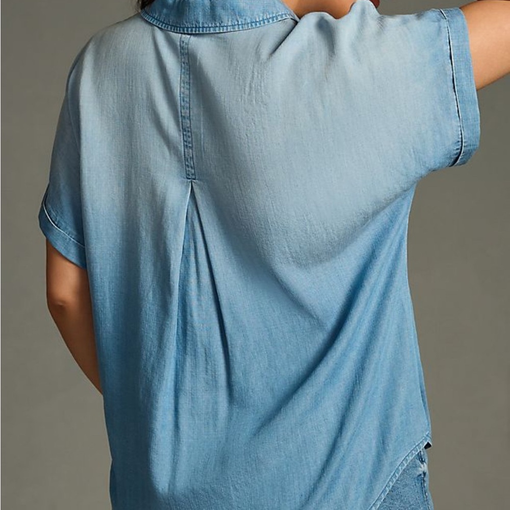 Anthropologie Cloth & Stone Breezy Chambray Denim Button Down - Picture 2 of 5